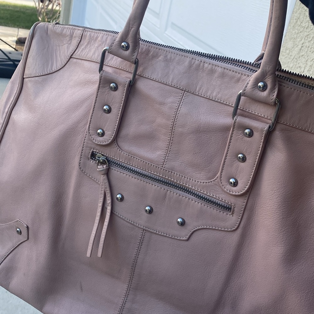 Leather Weekender Bag - Picture 10 of 11